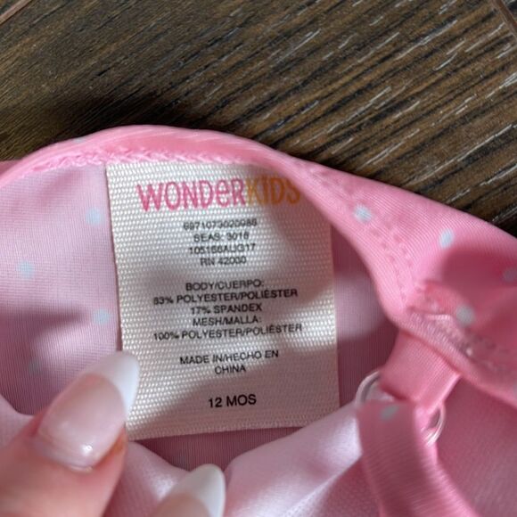 (6)
Piece GIRLS 12Mos Spring Summer Athletic Swim Set - Picture 3 of 8